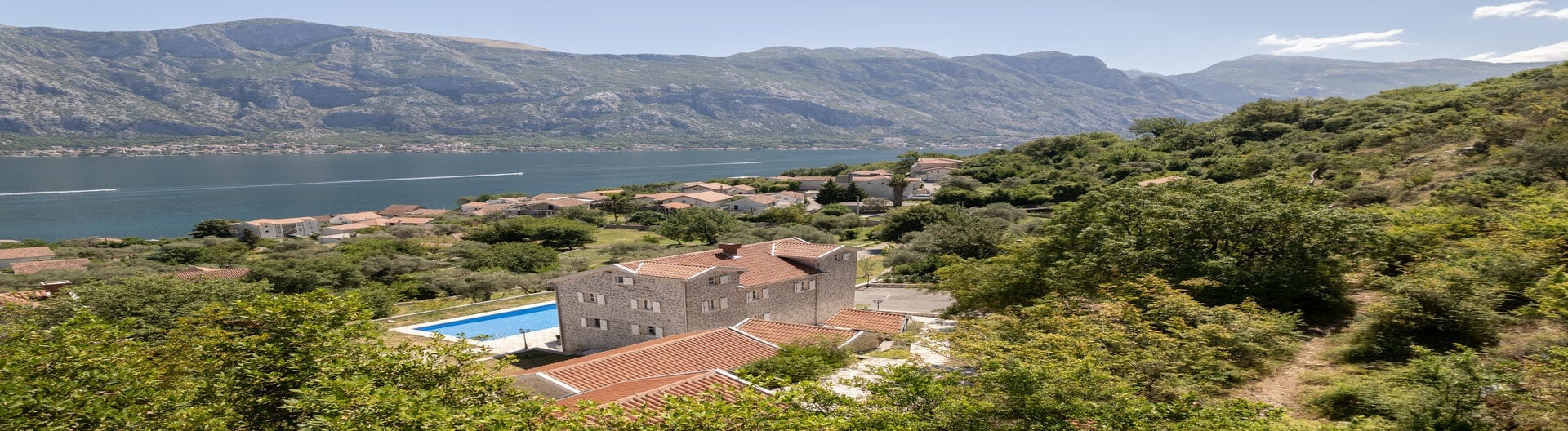 Splendid Stone Palaces Estate with Pool