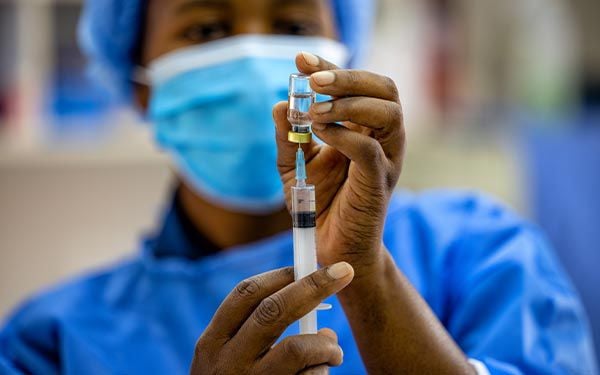 Slow Vaccine Rollout in Africa Likely to Delay Global Mobility