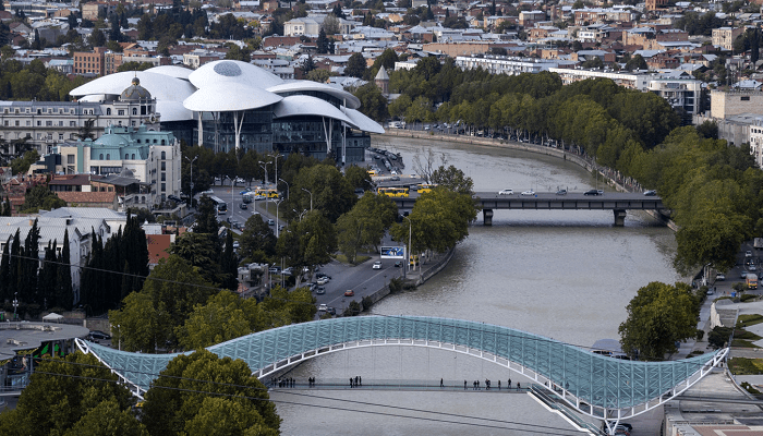 Грузия подняла порог инвестиций для получения ВНЖ